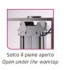 contenitore-per-rifiuti-mobile-a-pedale-ad-apertura-centrale-h2090-ambientata